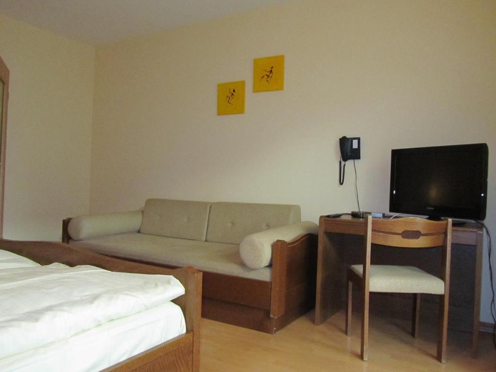 Hotel Gasthof Humplbraeu Wolfratshausen Room photo