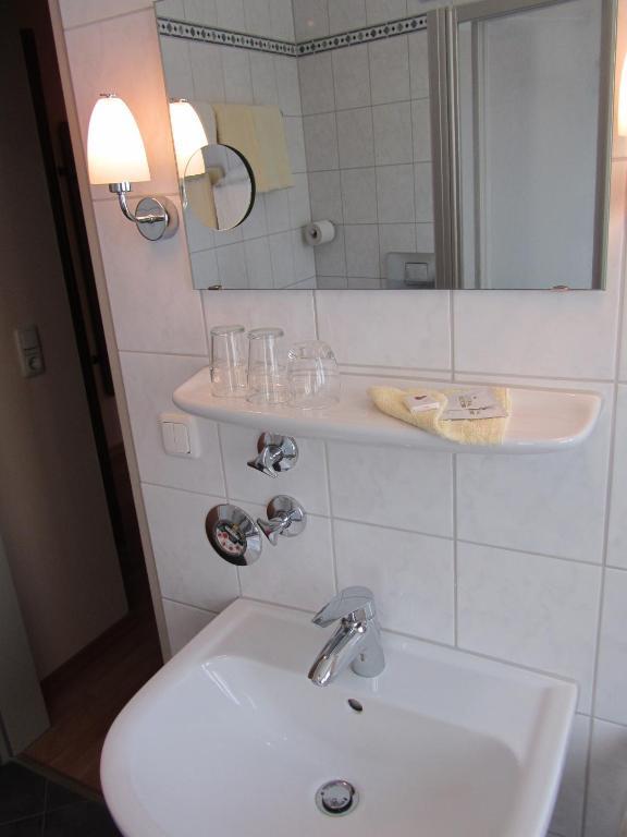 Hotel Gasthof Humplbraeu Wolfratshausen Room photo